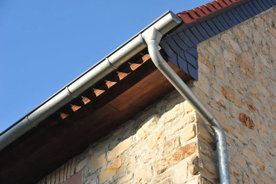 gouttière zinc Mâcon